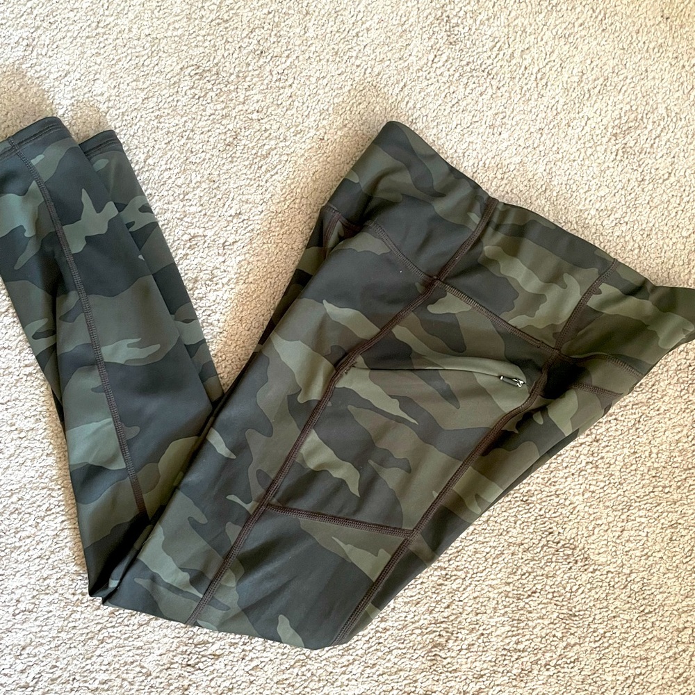 Athleta Capri leggings